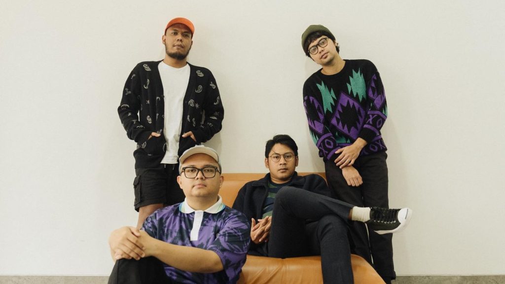 Tentang Tujuan Bermusik & Menyikapi Hidup Yang Singkat: Interview Dengan Rona Dari eleventwelfth