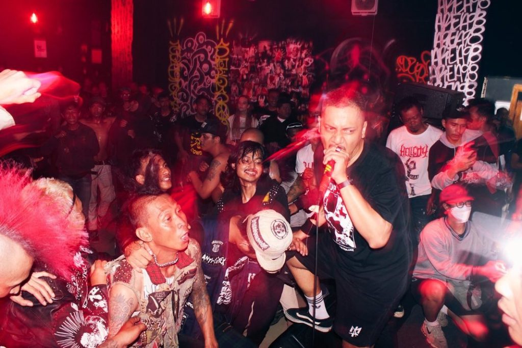 Knurd Club Guide to Adab Skena Musik: 10 Budaya dan Attitude Yang Pantas Dalam Berpartisipasi di GIG DIY