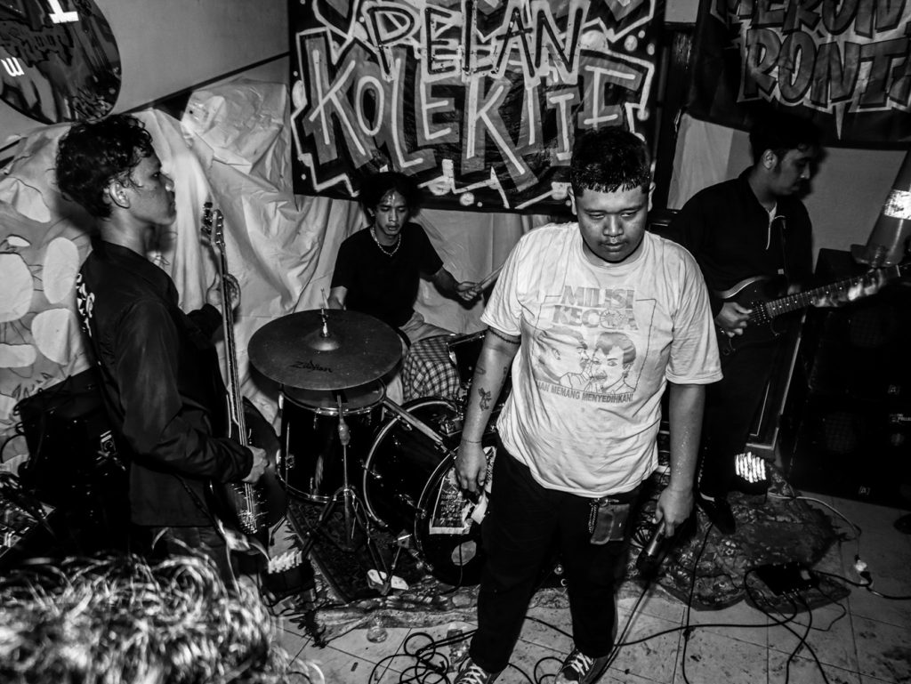 Unit Post-Hardcore Tangerang, The Jems Rilis Vinyl EP Terbaru 'We Owe You Nothin'