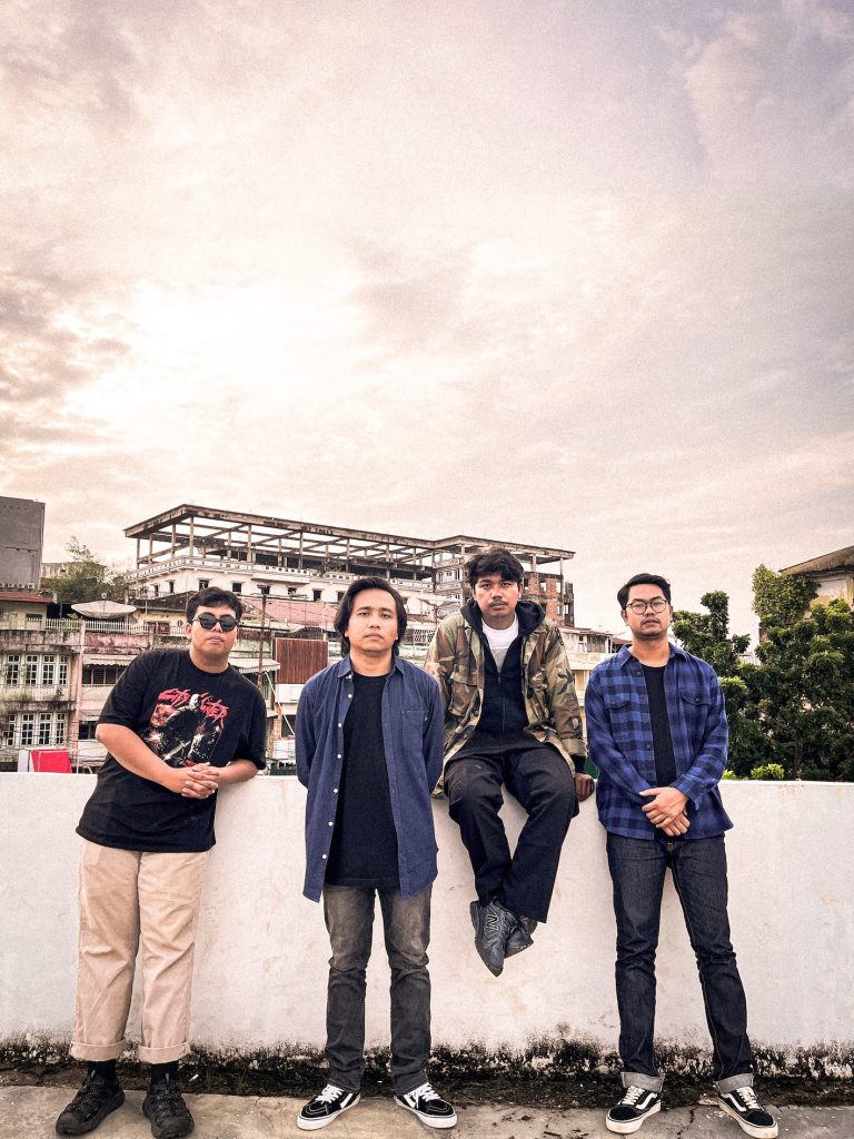 Puing Keyakinan Bedroomflwr dalam Mini Album “Faith in the Middle of Ruin”